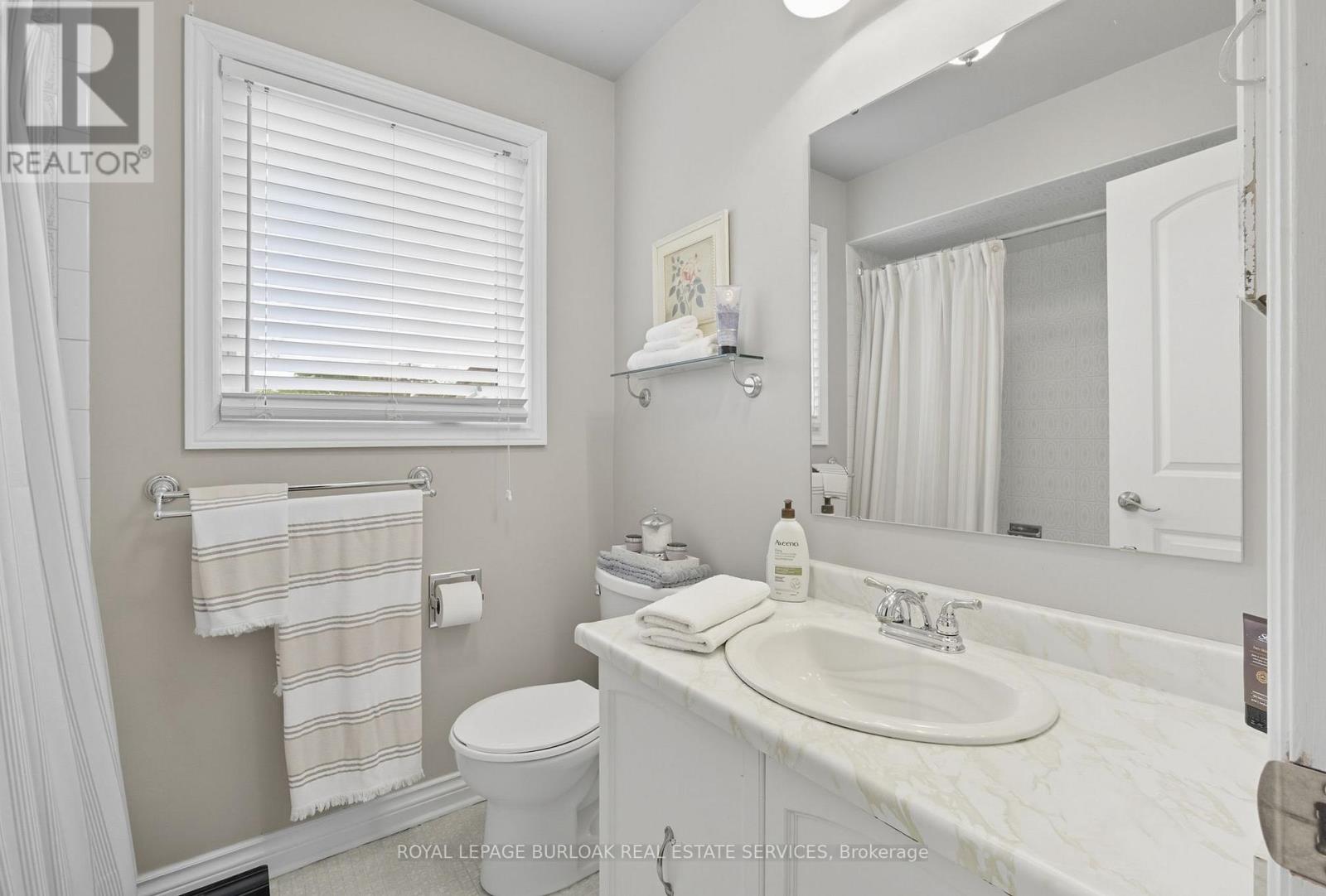 1580 Woodeden Drive Property Photo 17