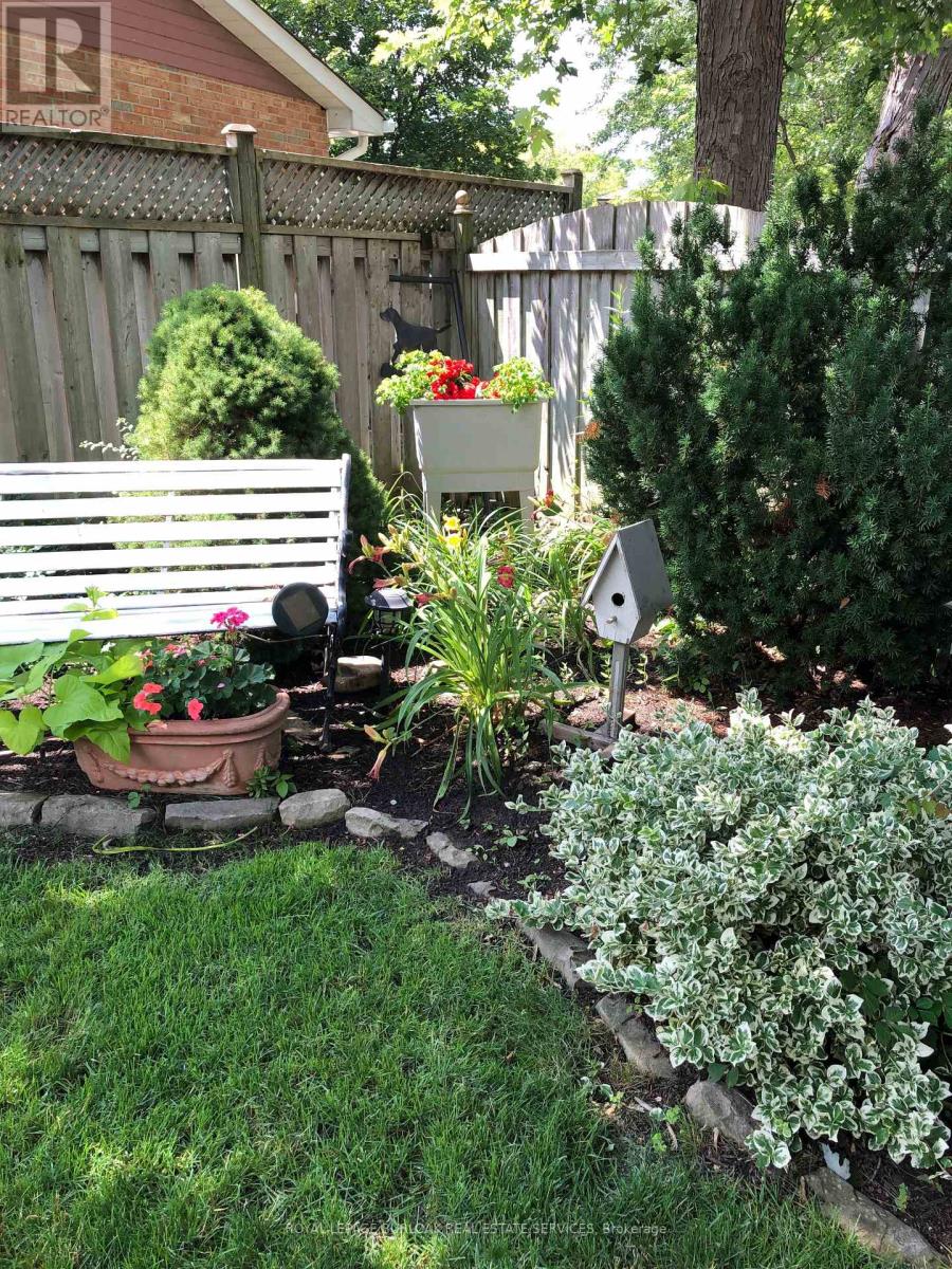 1580 Woodeden Drive Property Photo 42