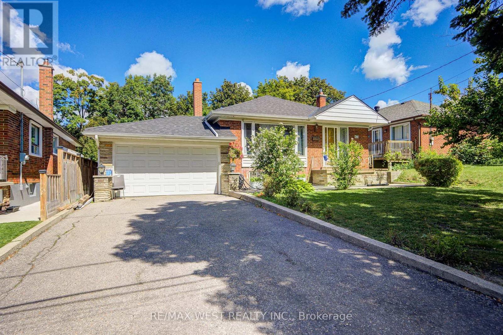 65 RIDGE POINT CRESCENT