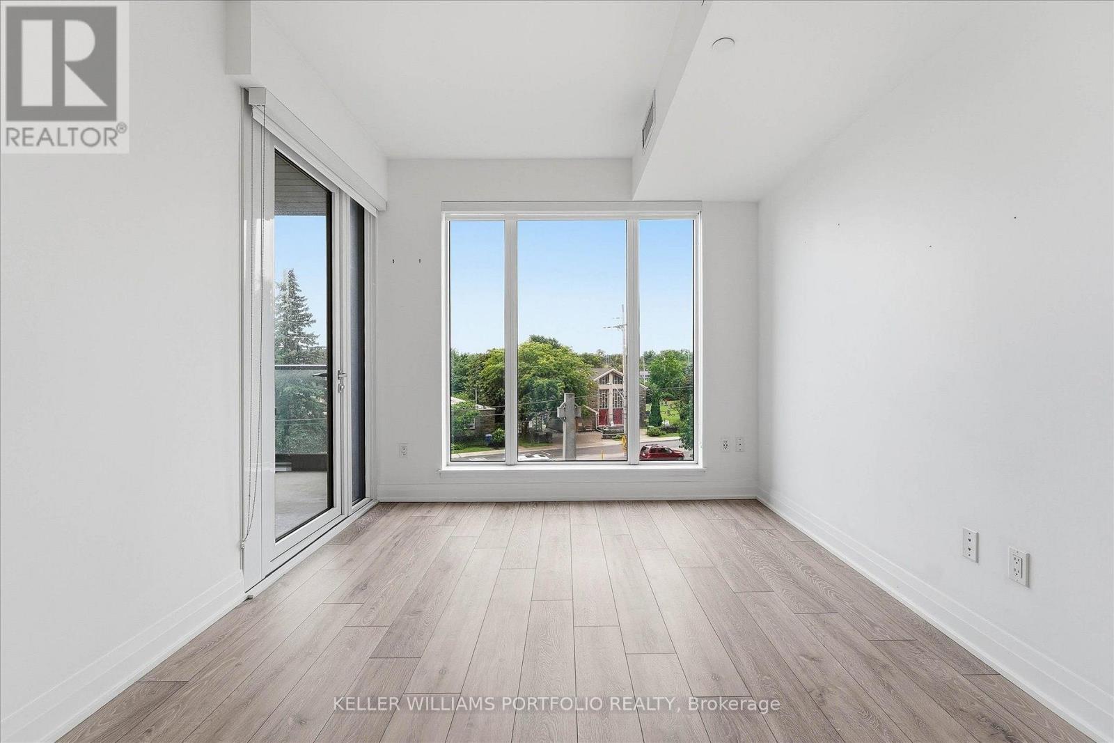 506 - 21 Park Street E Property Photo 14