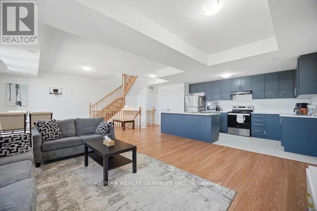 14 - 417 Dougall Avenue Property Photo 4