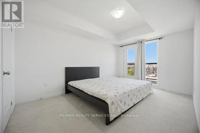 14 - 417 Dougall Avenue Property Photo 12