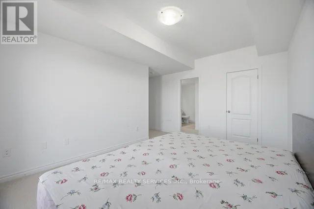 14 - 417 Dougall Avenue Property Photo 13