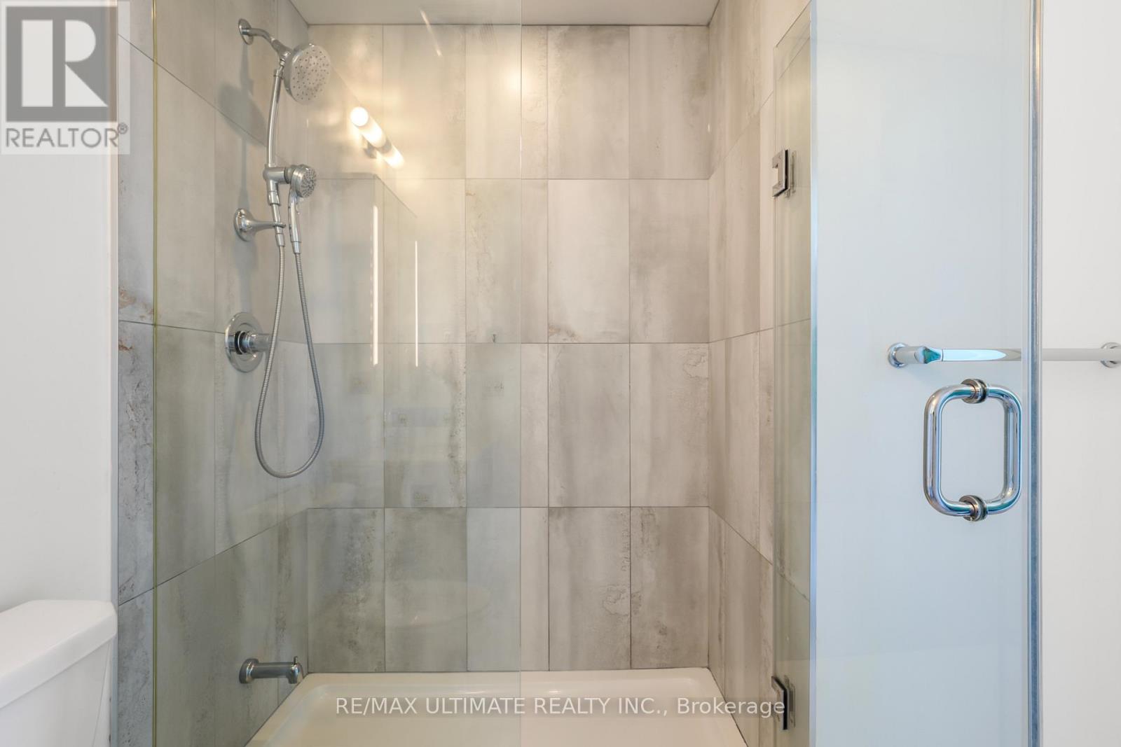 906 - 50 George Butchart Drive Property Photo 11