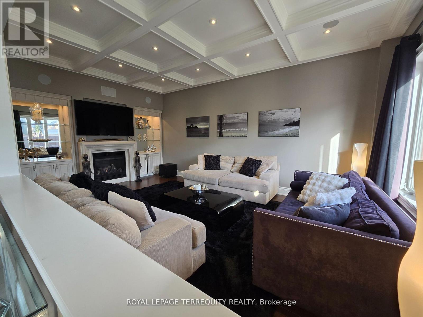 19 Black Diamond Crescent Property Photo 19