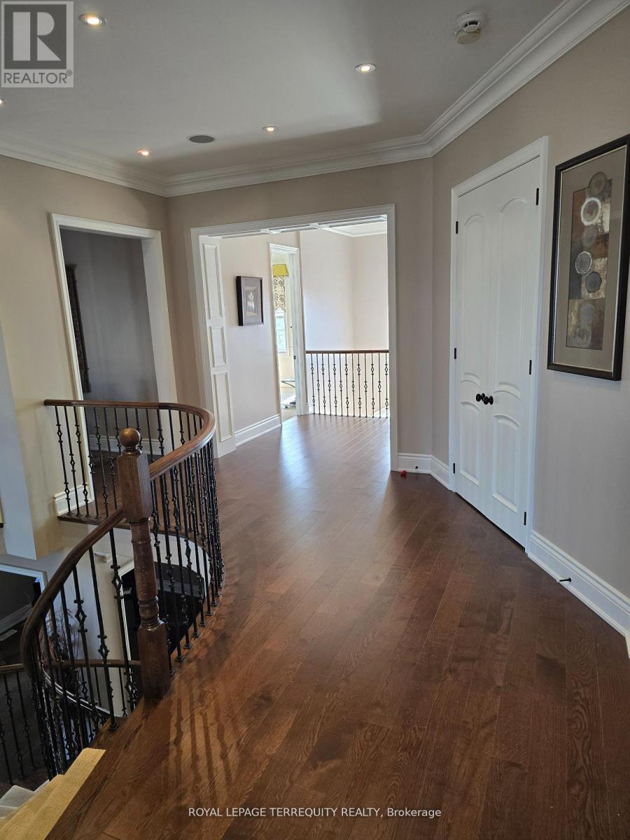 19 Black Diamond Crescent Property Photo 32