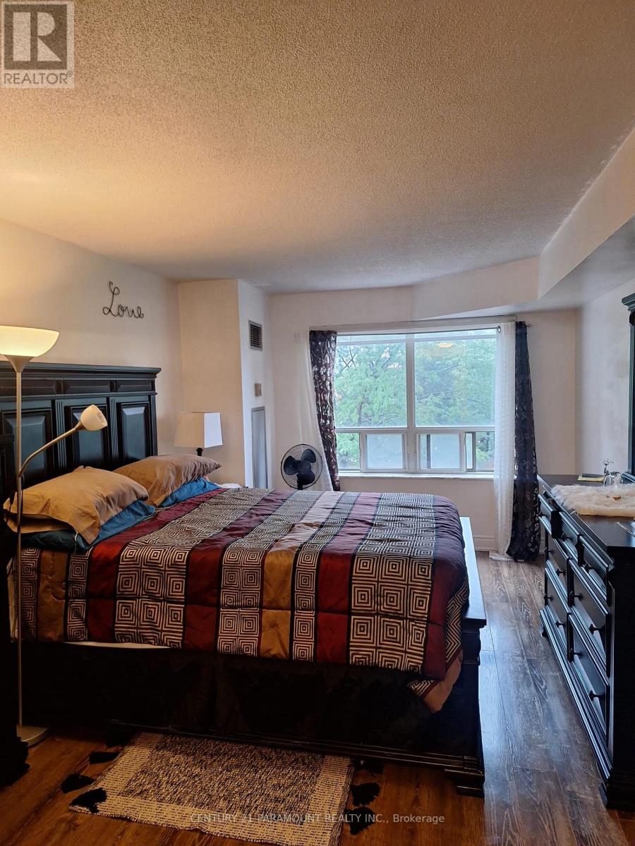 404 - 325 Webb Drive N Property Photo 8