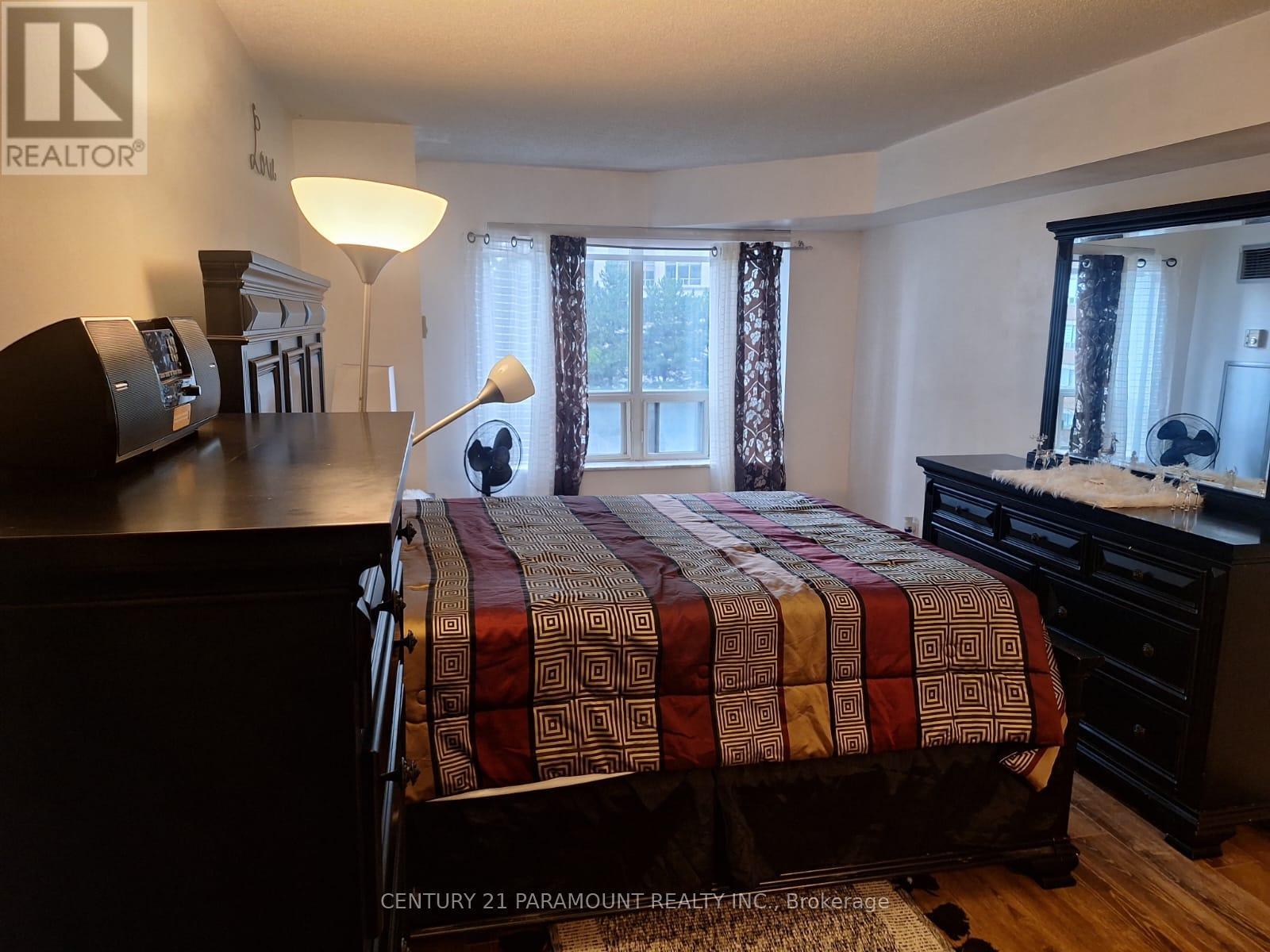 404 - 325 Webb Drive N Property Photo 9