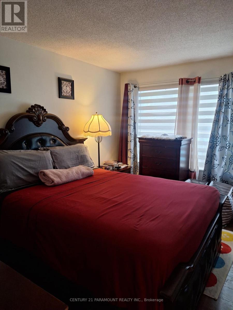 404 - 325 Webb Drive N Property Photo 10