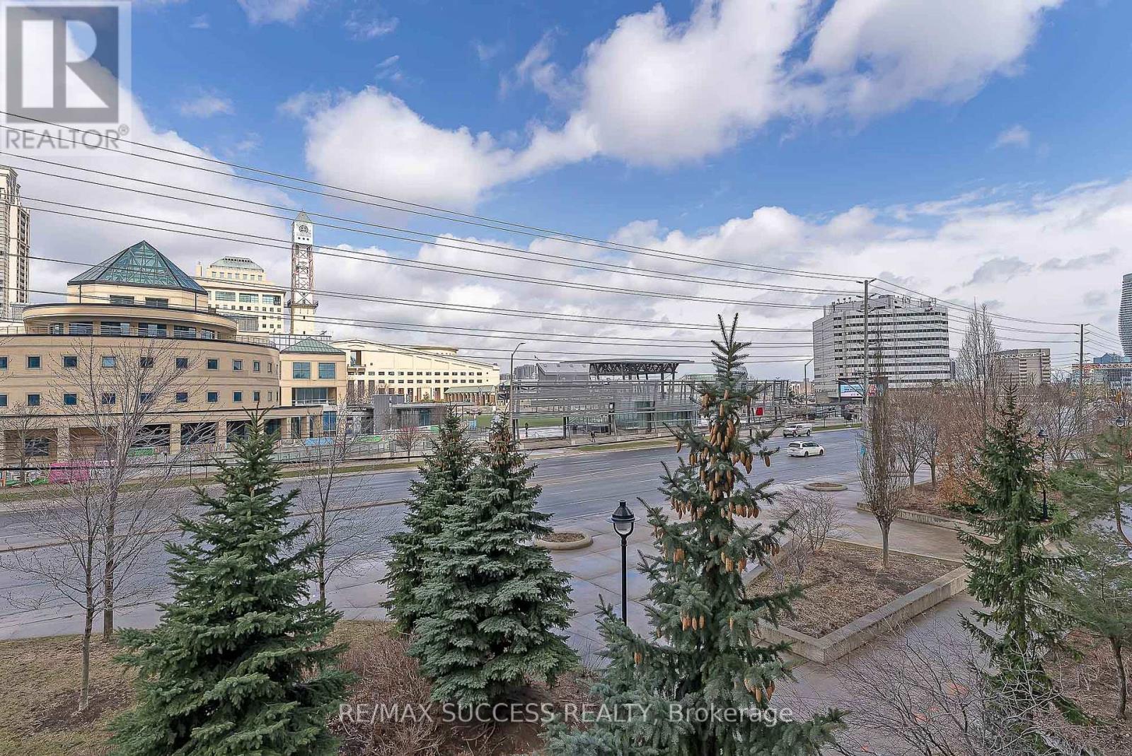 203 - 310 BURNHAMTHORPE ROAD W Property Photo 1