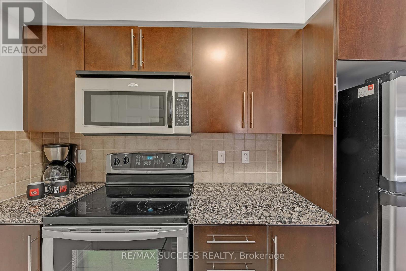 203 - 310 Burnhamthorpe Road W Property Photo 20