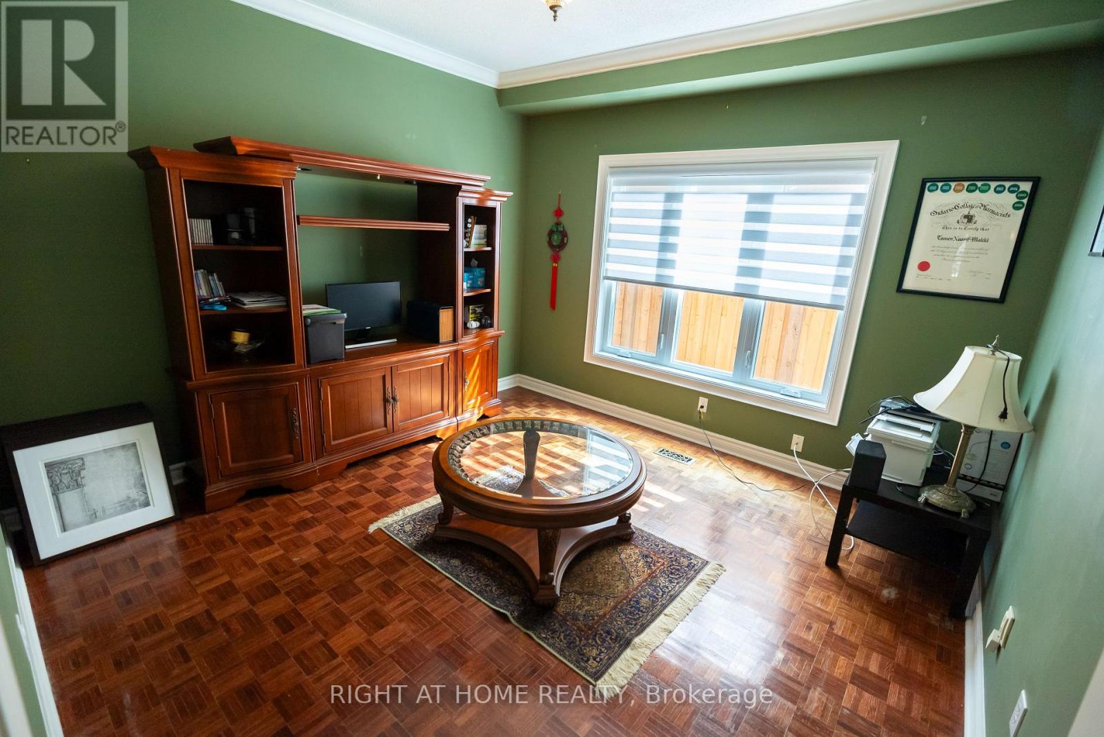 2427 Erin Centre Boulevard Property Photo 10
