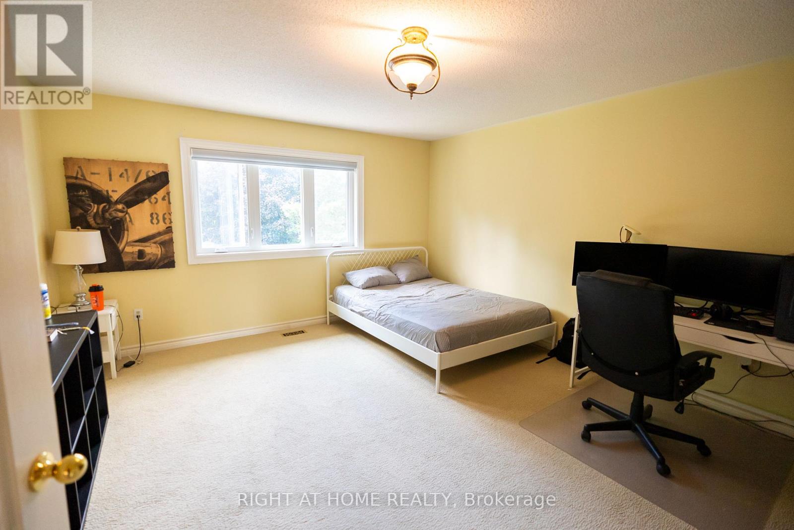 2427 Erin Centre Boulevard Property Photo 21
