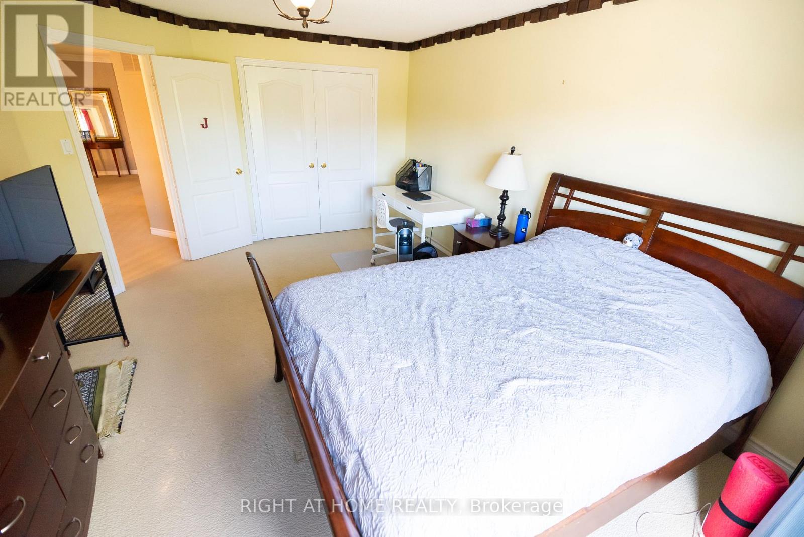 2427 Erin Centre Boulevard Property Photo 26