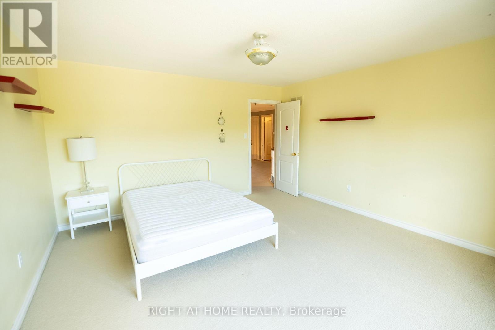 2427 Erin Centre Boulevard Property Photo 29