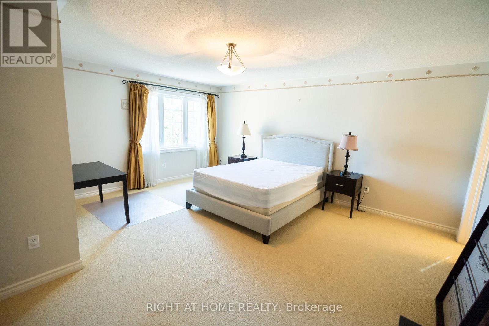 2427 Erin Centre Boulevard Property Photo 31