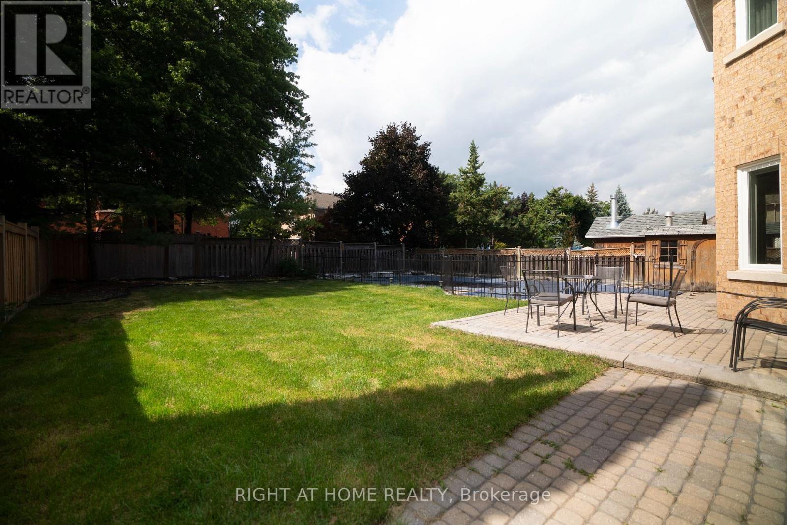 2427 Erin Centre Boulevard Property Photo 37