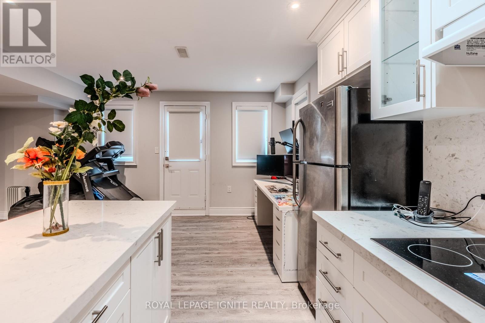 7 Picasso Drive Property Photo 6