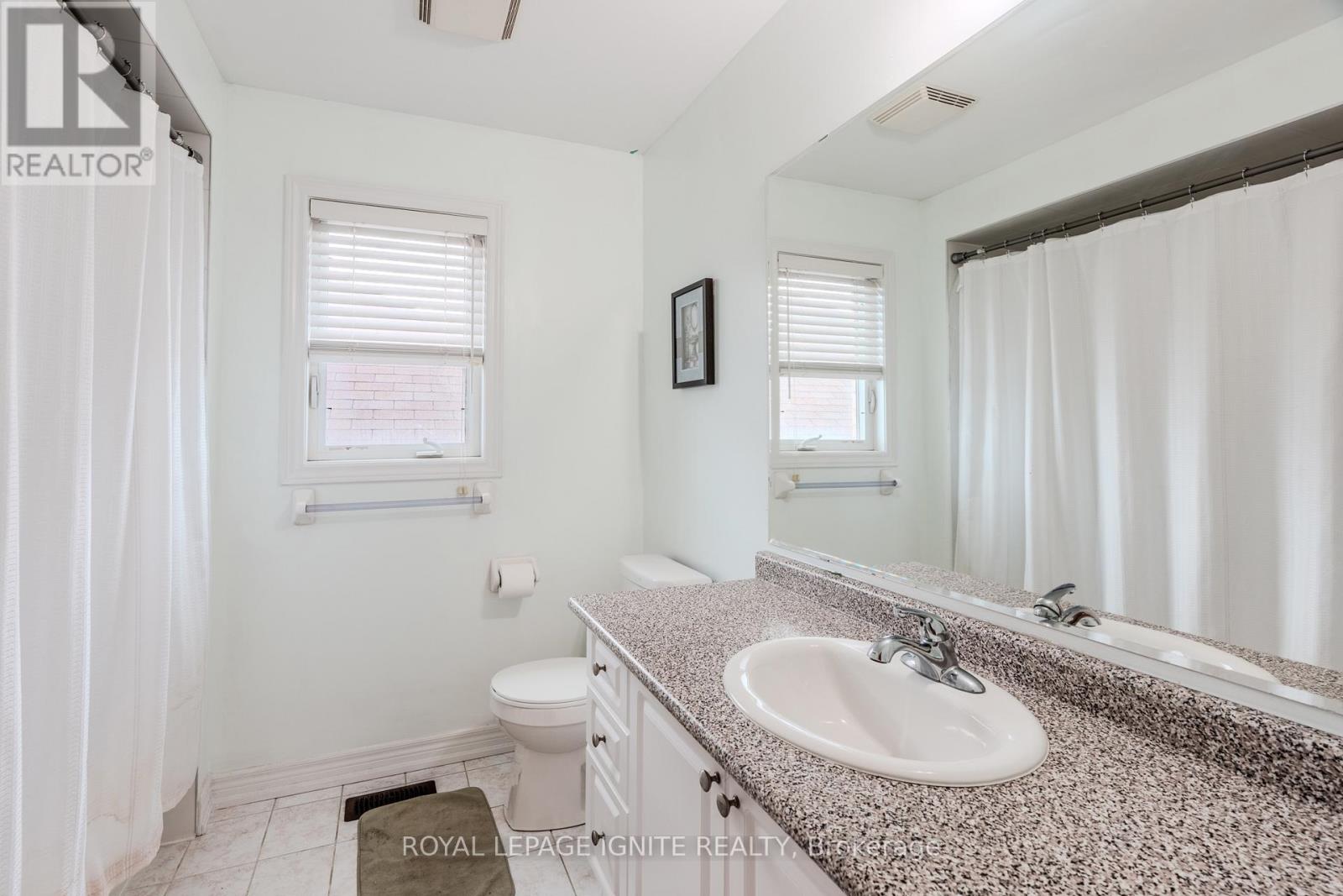7 Picasso Drive Property Photo 35