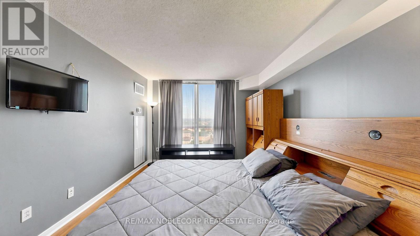 804 - 2901 Kipling Avenue Property Photo 27