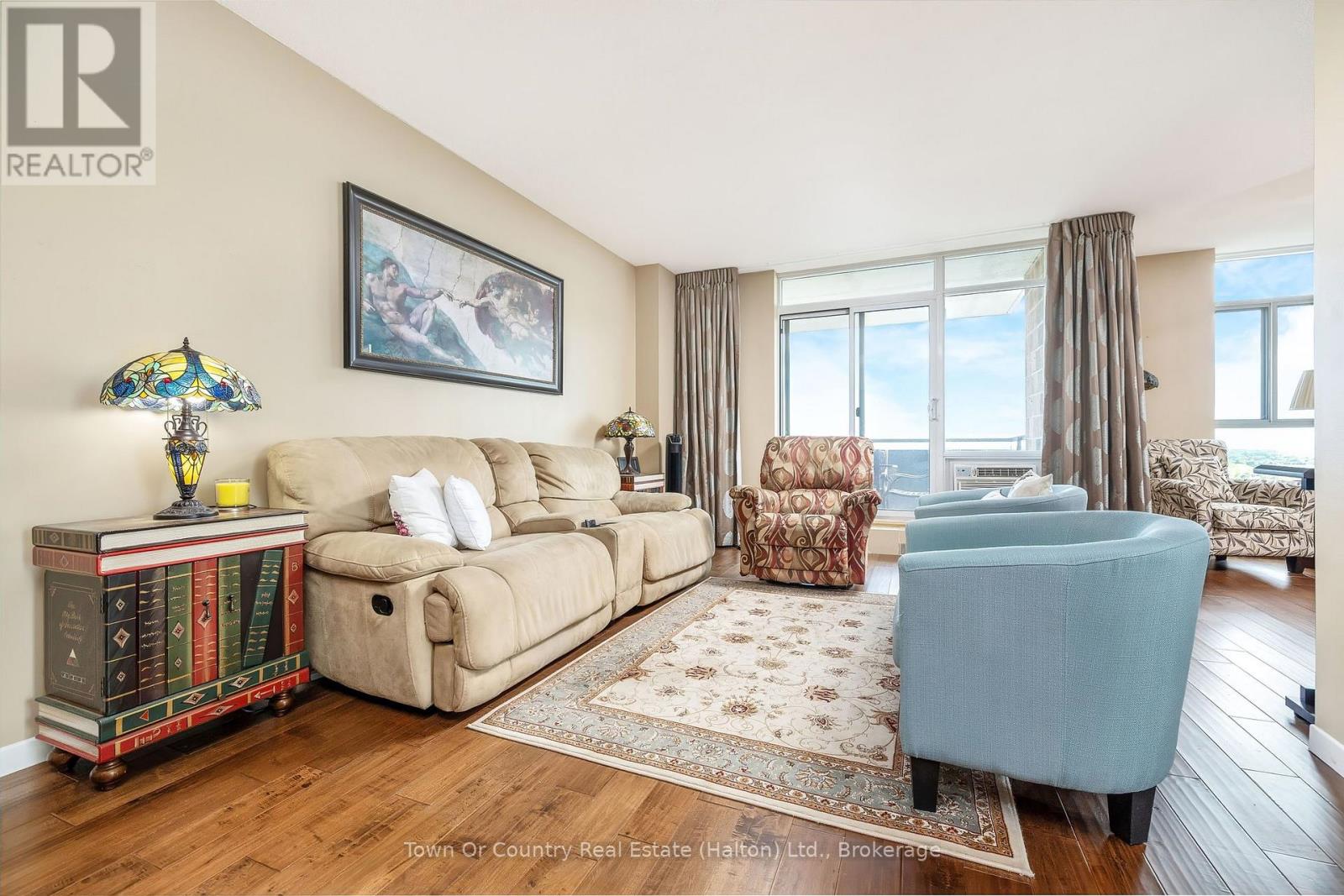 1906 - 5250 Lakeshore Road Property Photo 6