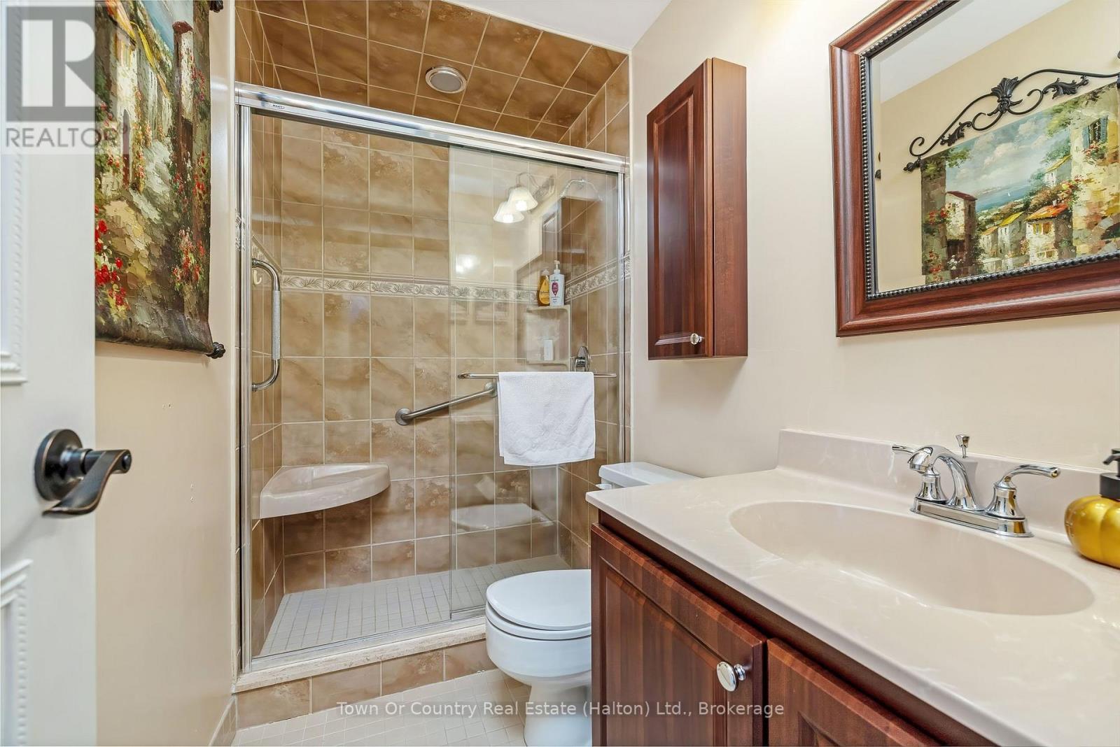 1906 - 5250 Lakeshore Road Property Photo 14