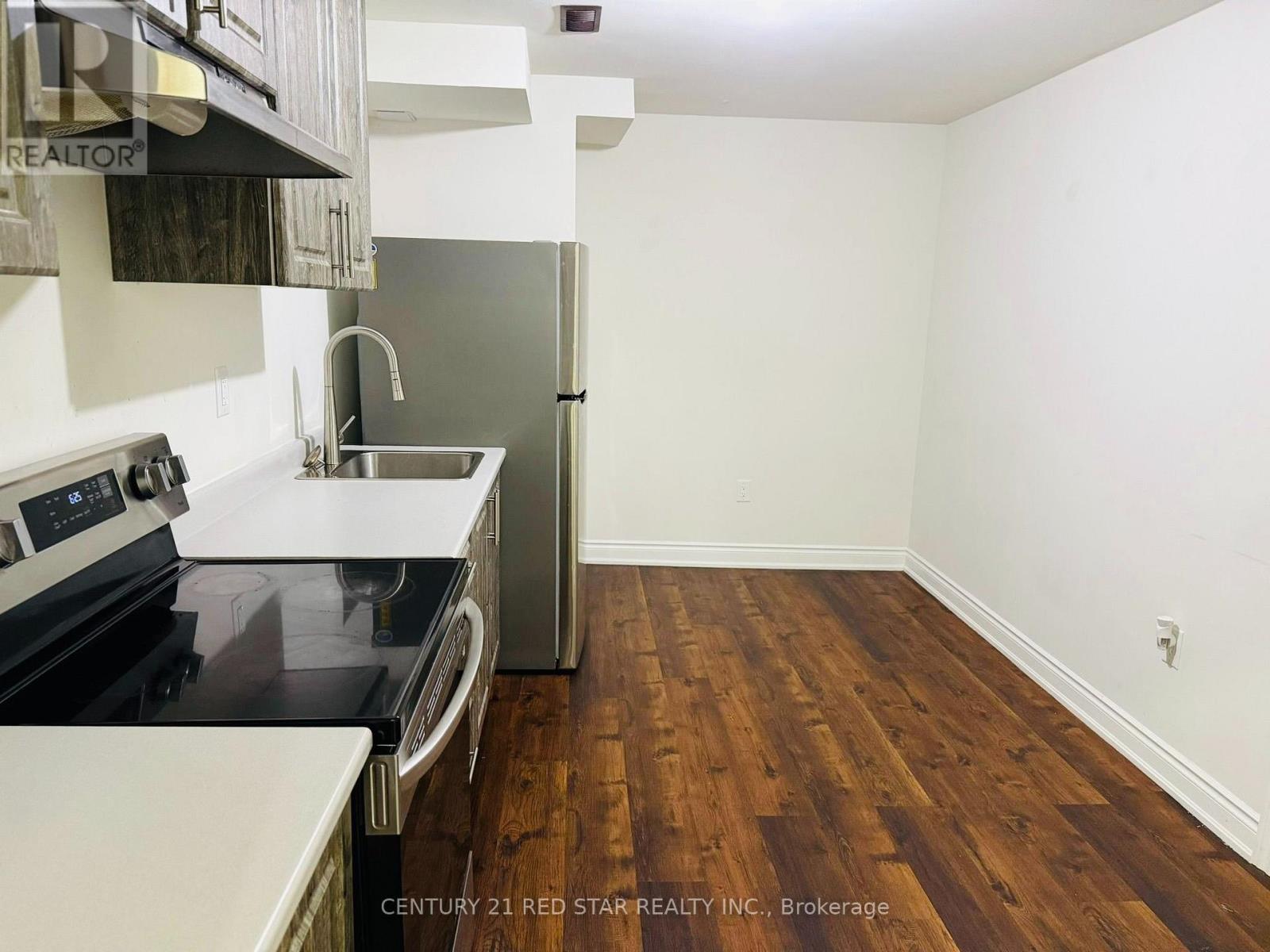 441 Bergamot Avenue Property Photo 9