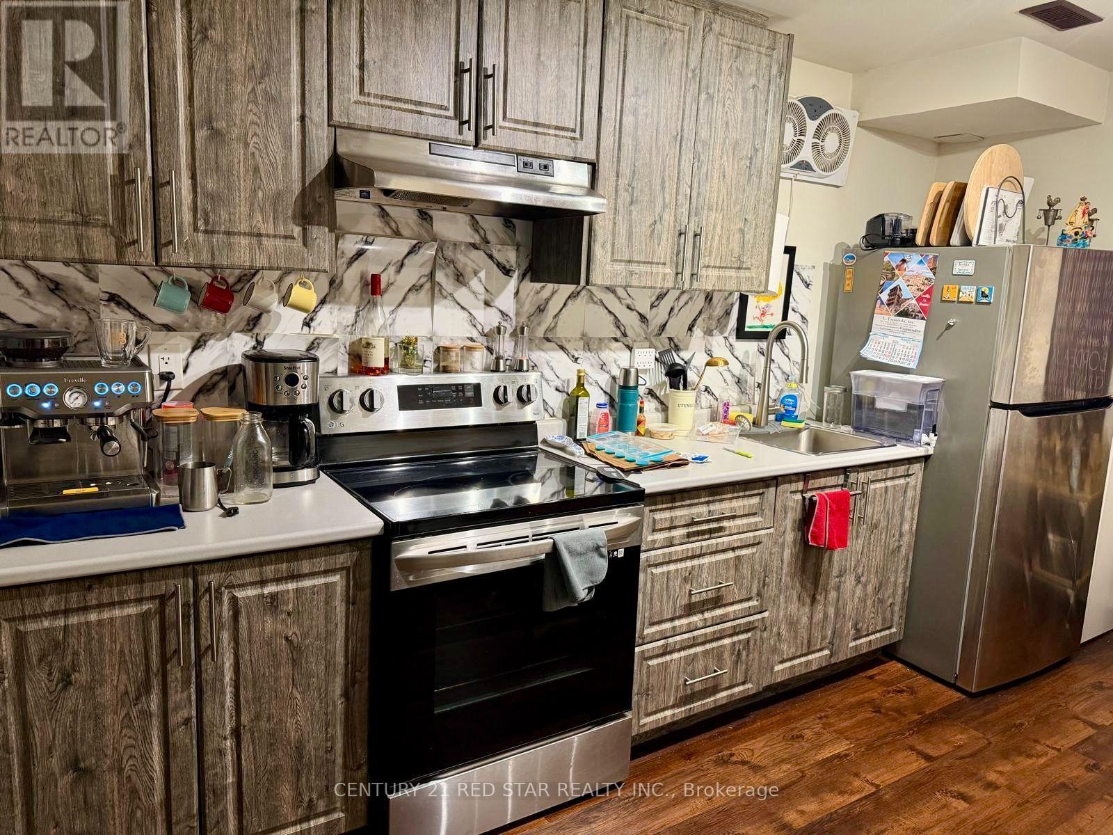 441 Bergamot Avenue Property Photo 13