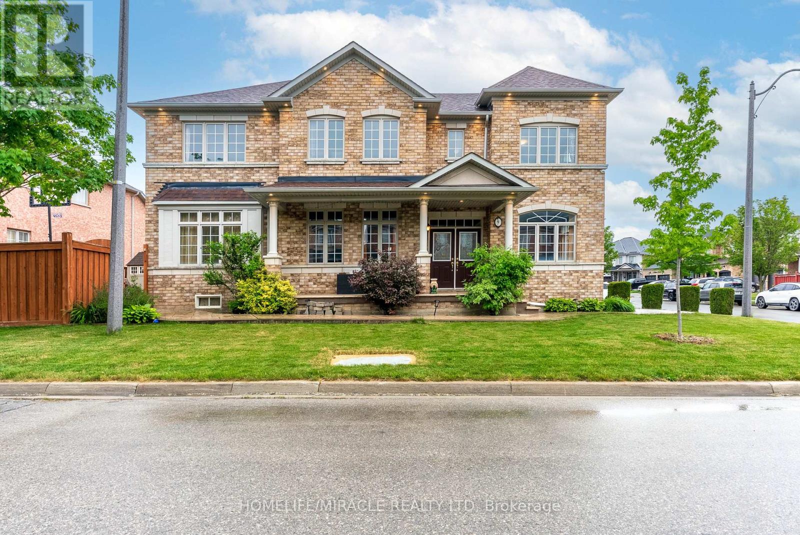 9 Peridot Road Property Photo 1