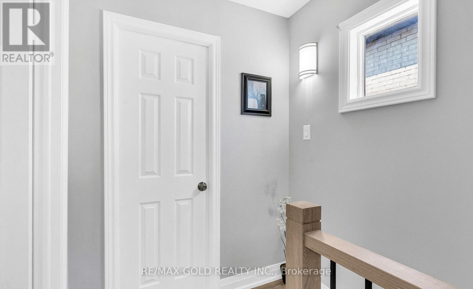 8 Fairglen Crescent Property Photo 18