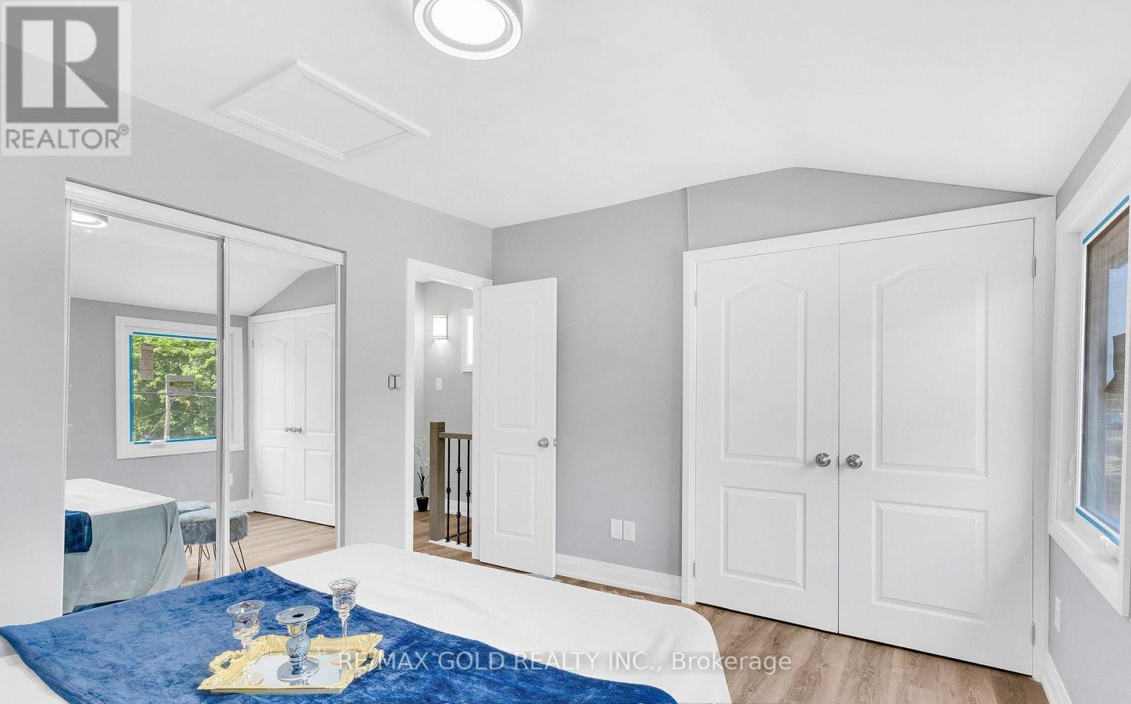 8 Fairglen Crescent Property Photo 21