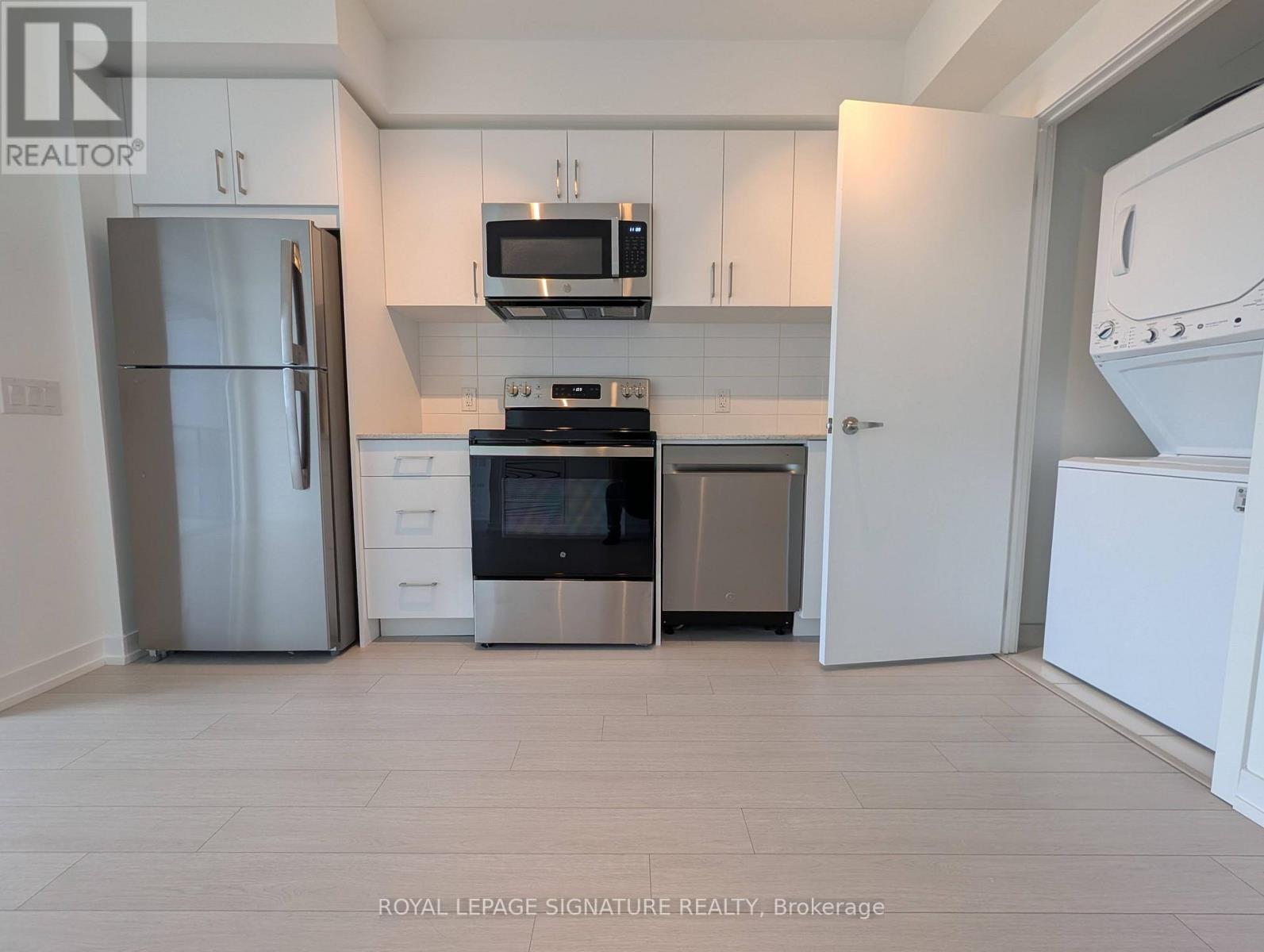 1320 - 4010 Eglinton Avenue Property Photo 1