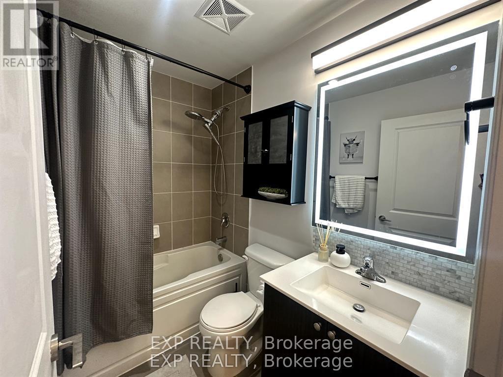 602 - 39 Annie Craig Drive Property Photo 21