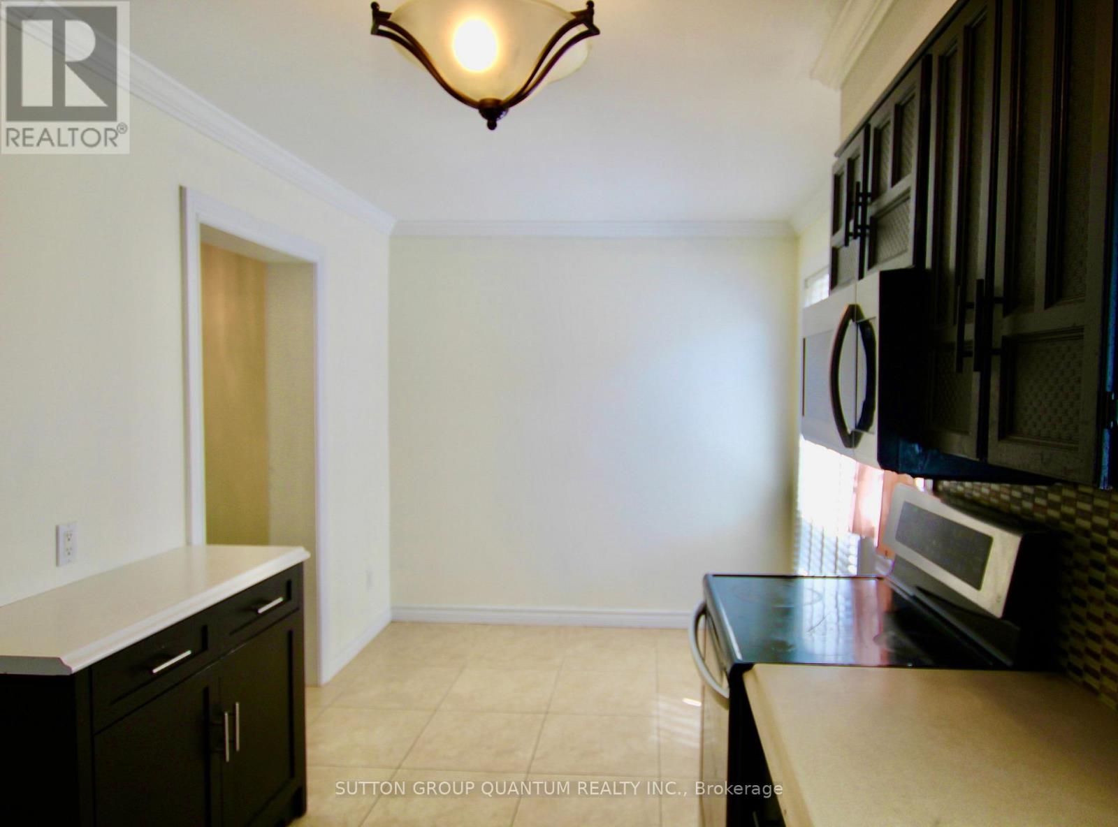 58 - 318 Laurier Avenue Property Photo 9