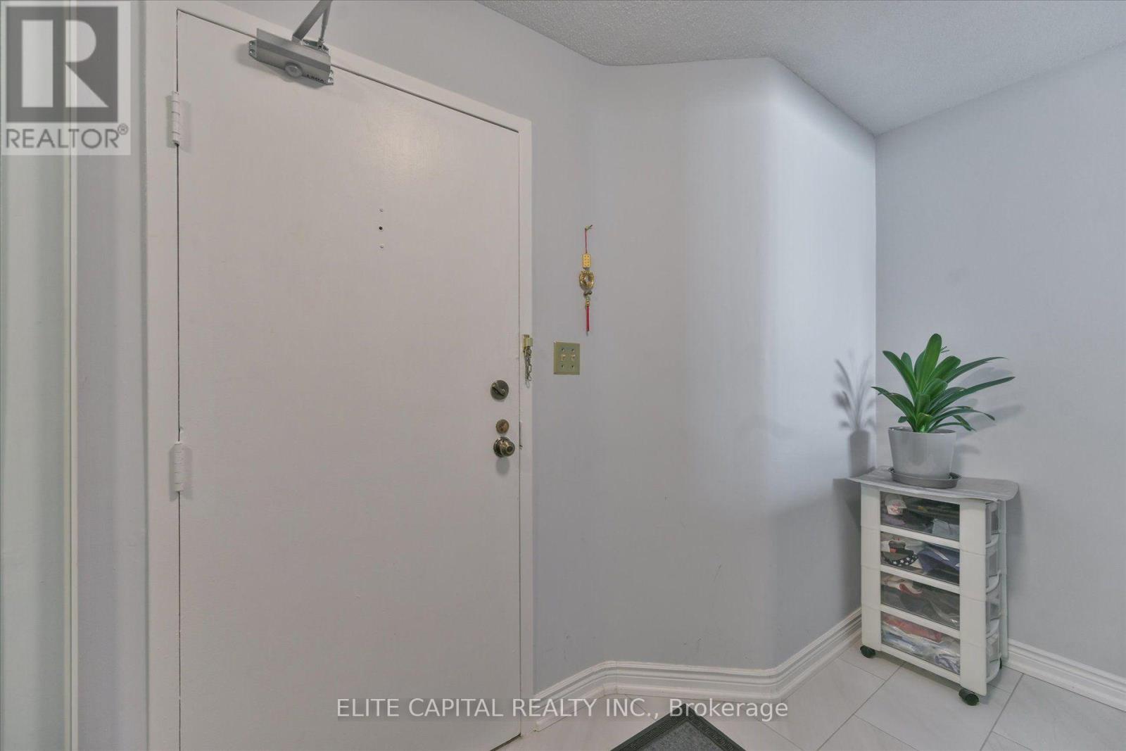 #1710 - 11 Wincott Drive Property Photo 6