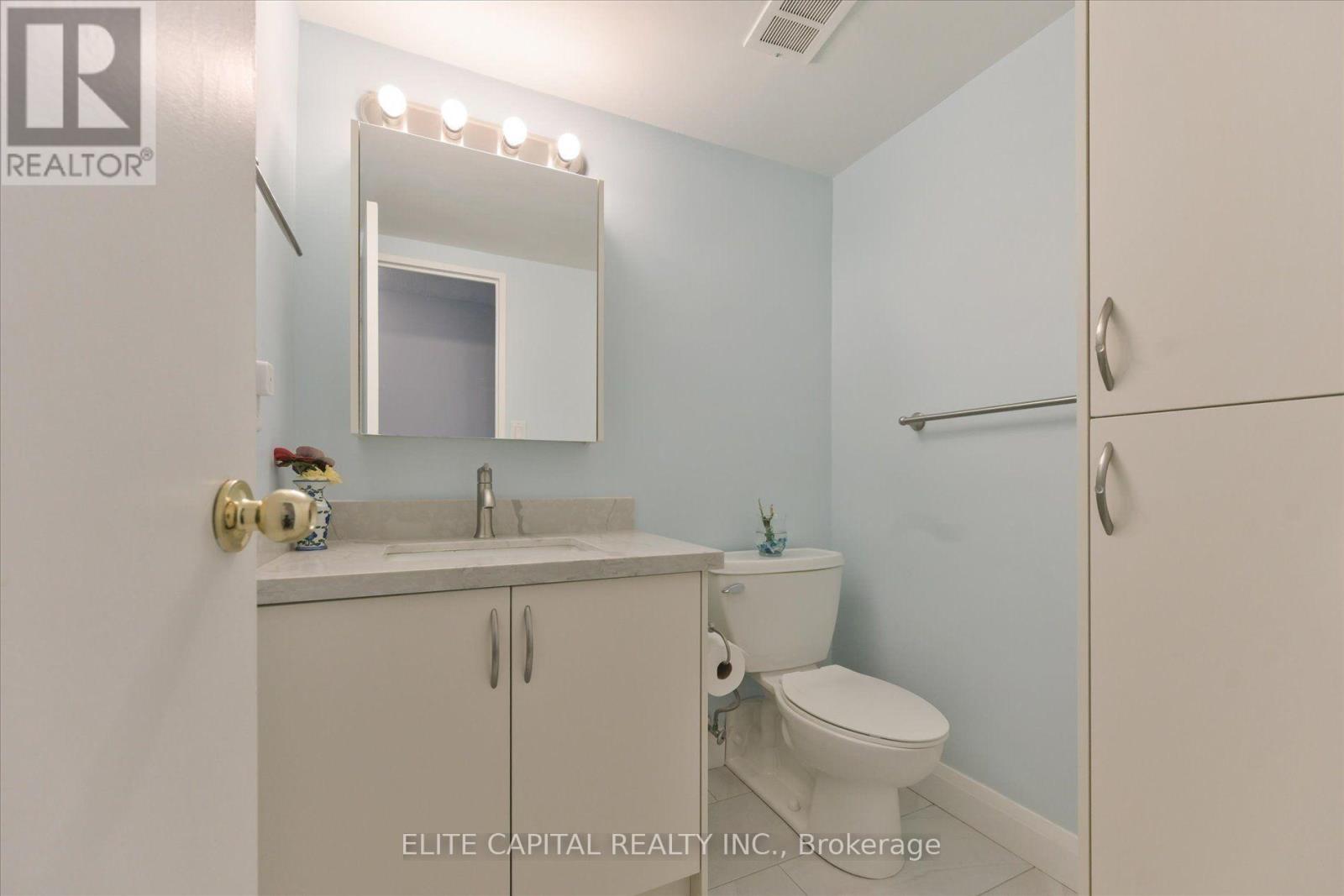 #1710 - 11 Wincott Drive Property Photo 20