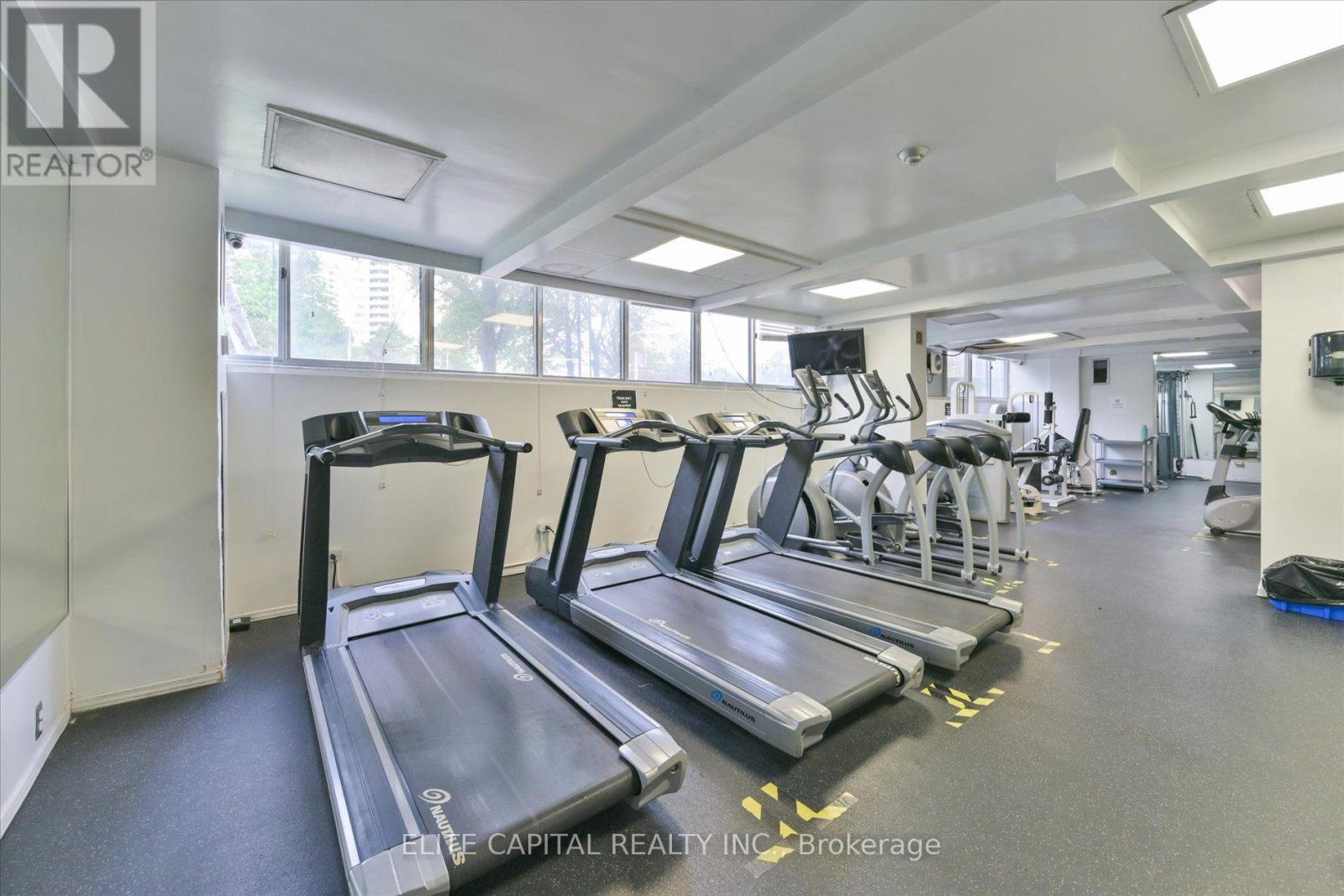 #1710 - 11 Wincott Drive Property Photo 27