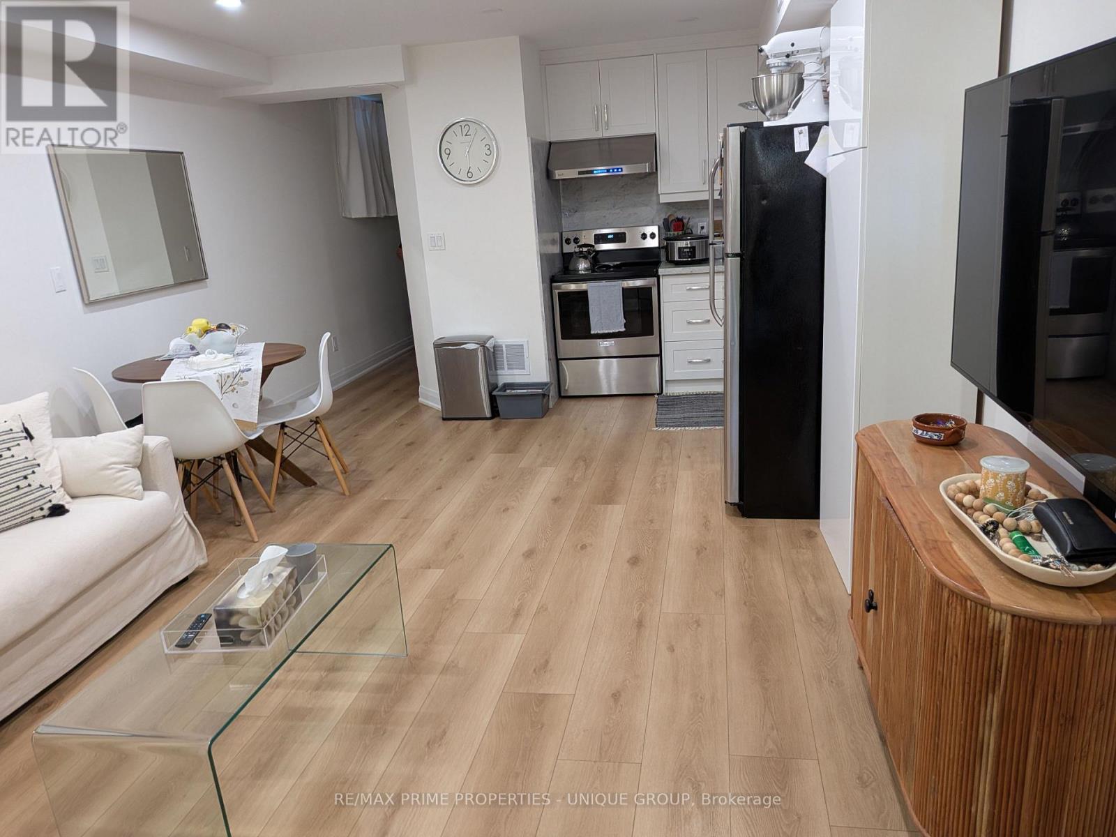 3 - 45 Astoria Avenue Property Photo 3