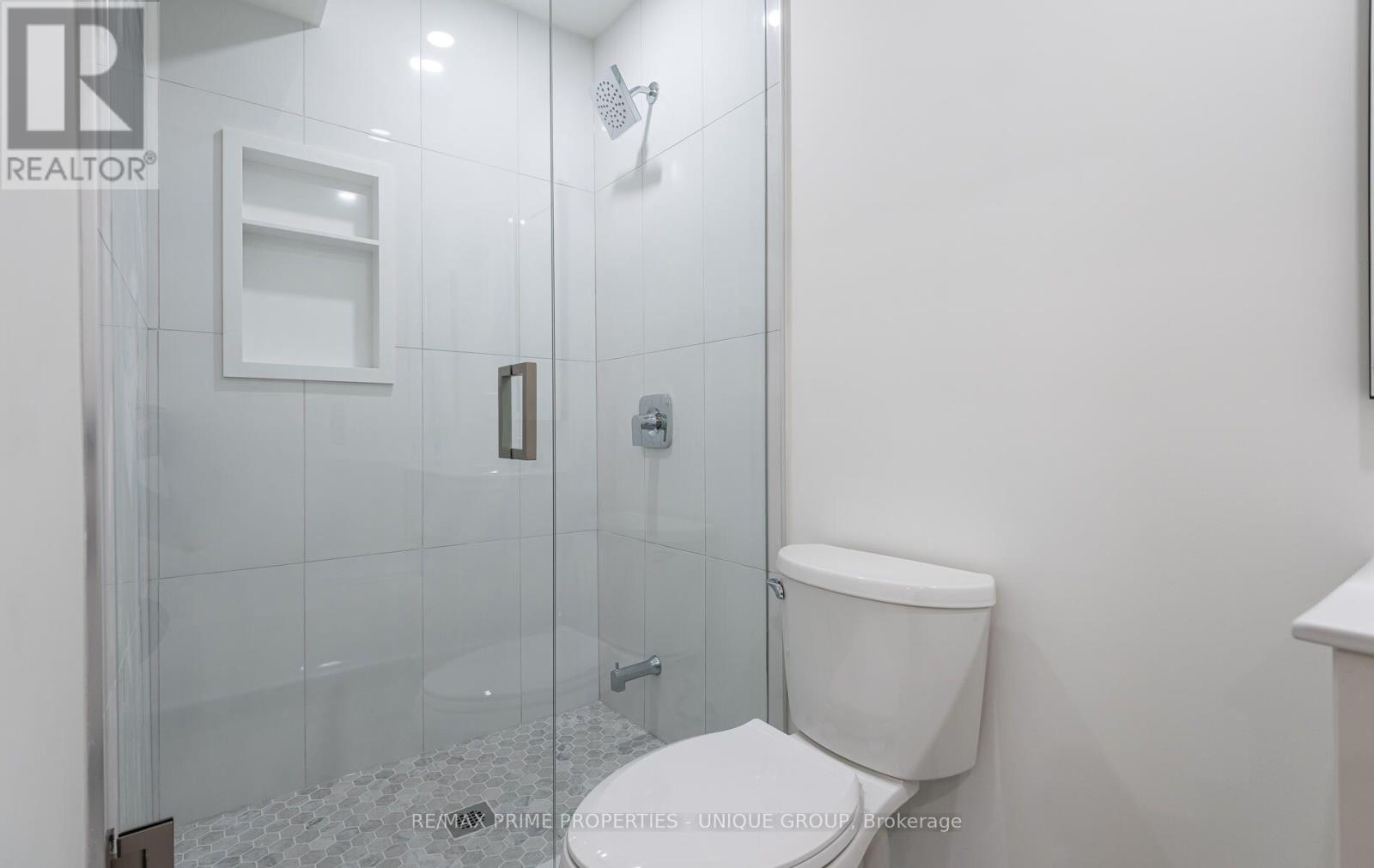 3 - 45 Astoria Avenue Property Photo 11