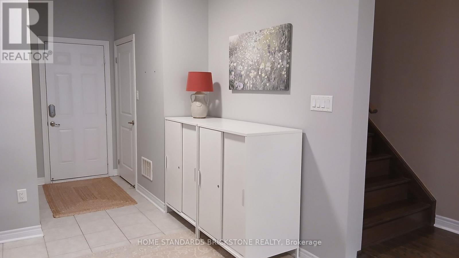 3058 Eberly Woods Drive Property Photo 8