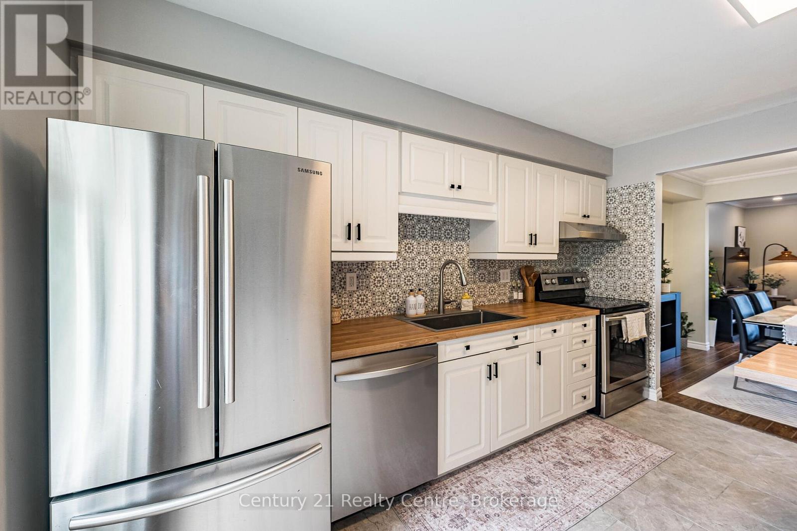 1537 Westminster Place Property Photo 11