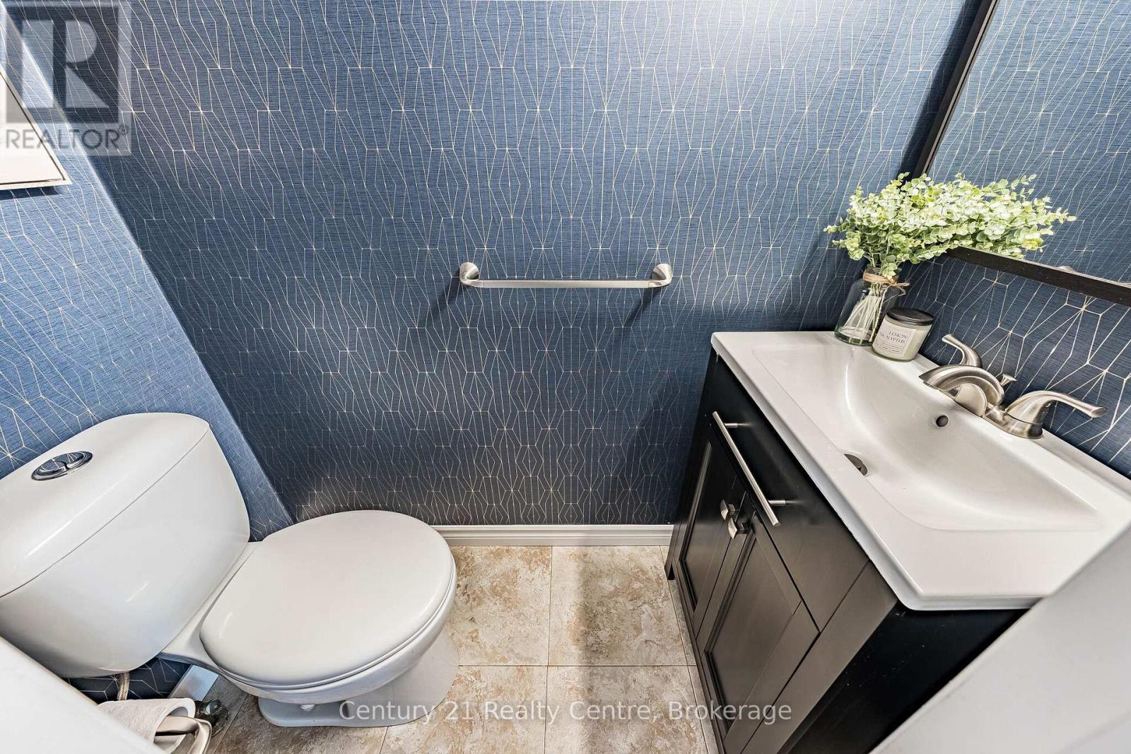 1537 Westminster Place Property Photo 23