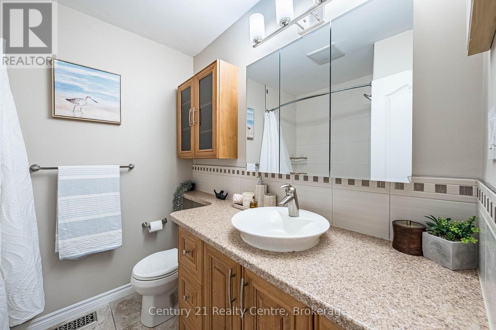 1537 Westminster Place Property Photo 34