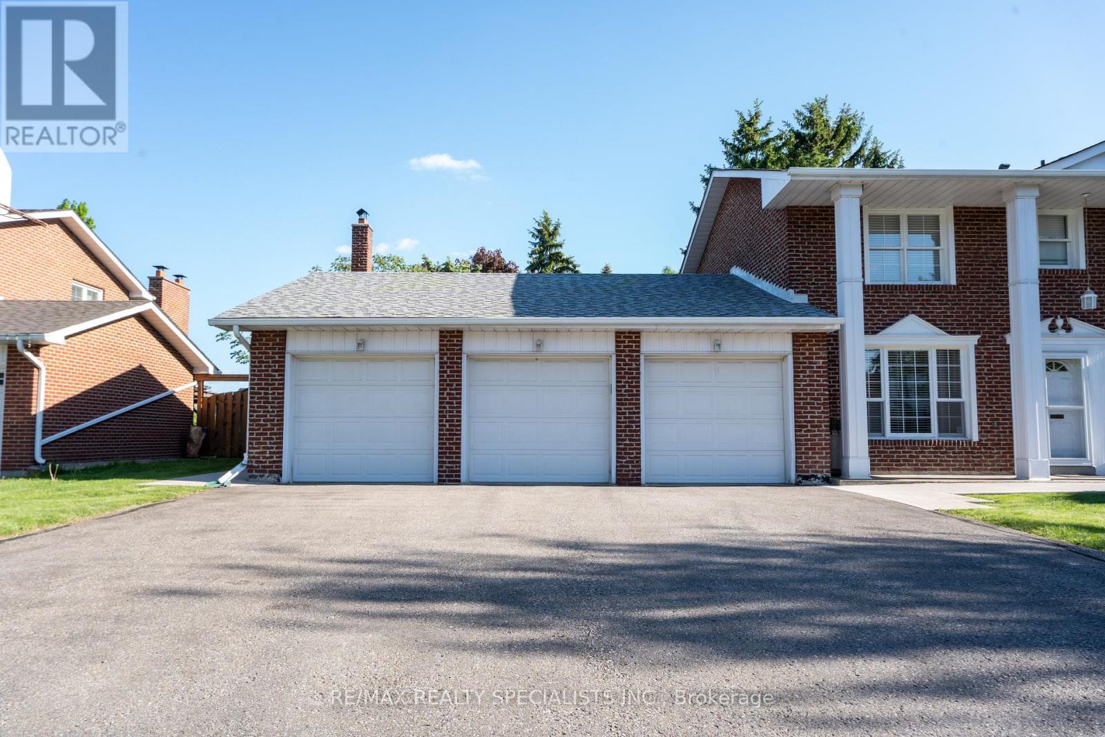 8 River View Drive Property Photo 6
