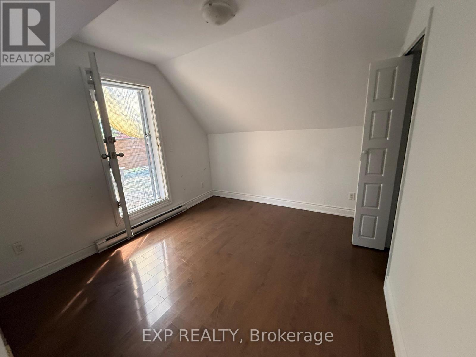2f And 3f - 7 Lansdowne Avenue Property Photo 3