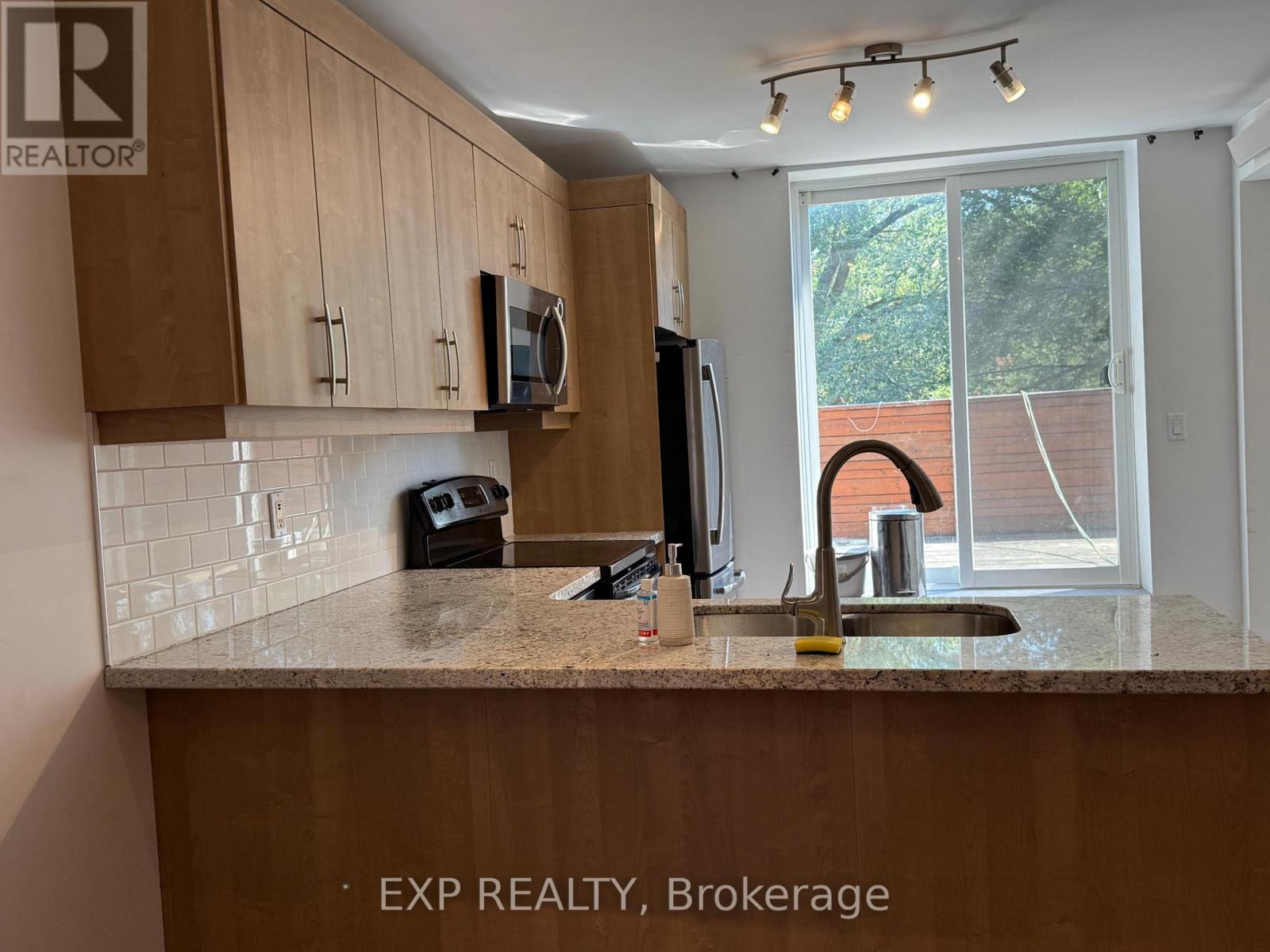 2f And 3f - 7 Lansdowne Avenue Property Photo 20