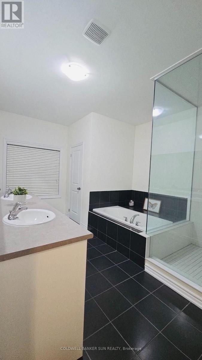 36 Bavenden Crescent Property Photo 32