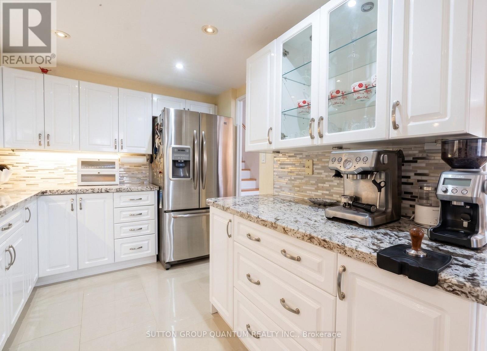 1810 - 11 Wincott Drive Property Photo 12