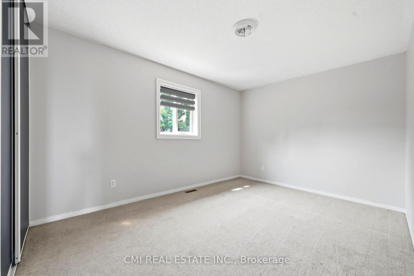 366 Marshall Crescent Property Photo 22