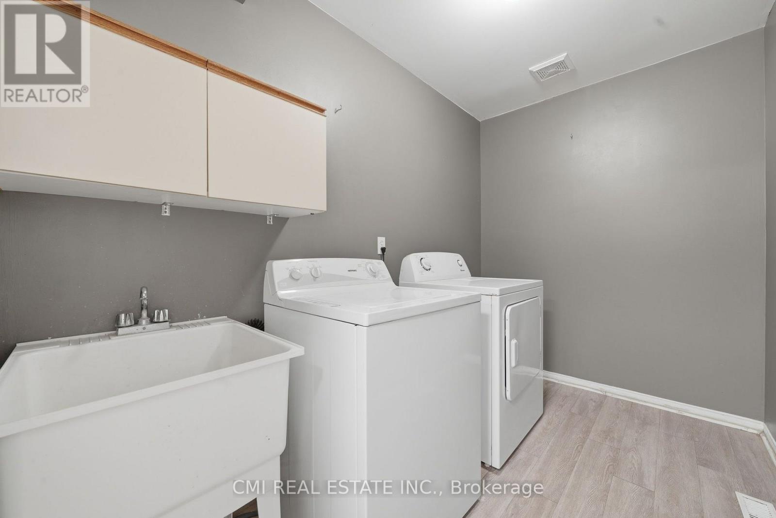 366 Marshall Crescent Property Photo 31